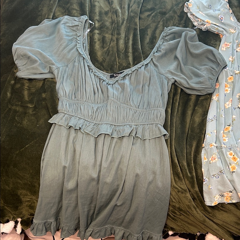 Trixxi Long Sleeve Dress in Gray